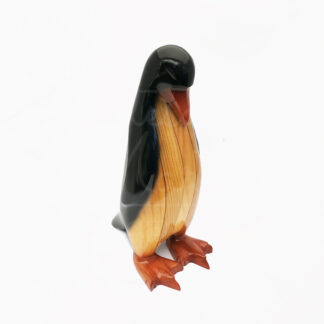 Pingüino Pino Radiata